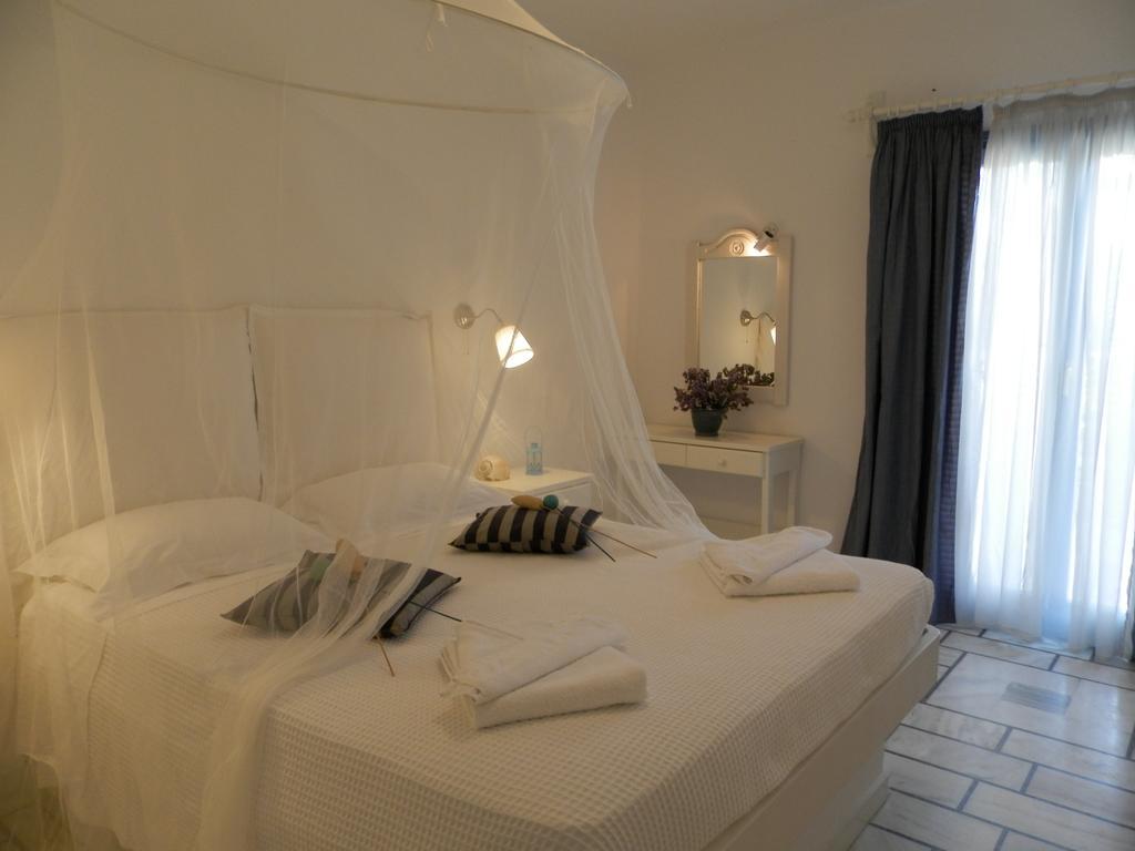 Nissiotiko Studios & Apartments Дриос Екстериор снимка